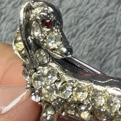 Vintage Mid-Century Rhinestone Dachshund Brooch (circa 1960s–1970s)