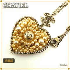 CHANEL 06A Vintage CC Mark Heart Faux Pearl Necklace Gold Tone Authentic Japan